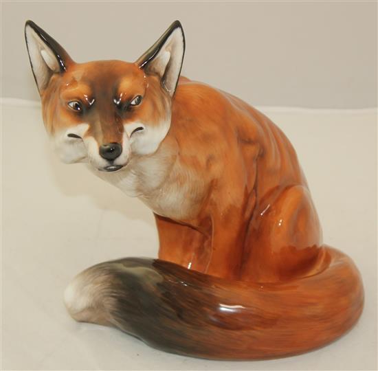 A large Royal Doulton figure of a seated fox, model no.HN2634, 26.5cm